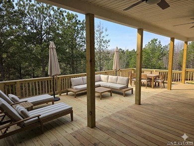 Spectacular NEW CONSTRUCTION, Lake Gaston home features the - photo 7