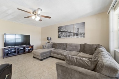 Welcome home to this beautifully updated 2-bedroom, 1.5-bath - photo 10