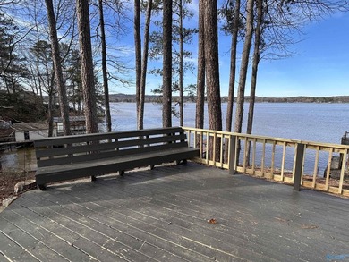 Welcome to scenic Weiss Lake! This beautifully renovated home - photo 42