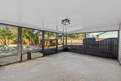 Welcome to this beautifully maintained 3-bedroom, 2-bathroom - photo 43