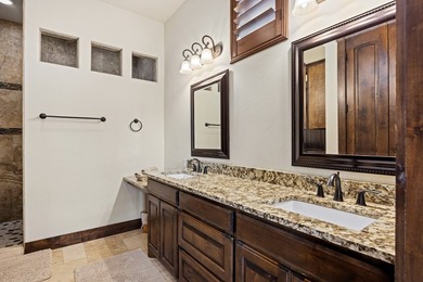 Lovely stand alone German Cottage in Comanche Trace with no - photo 13