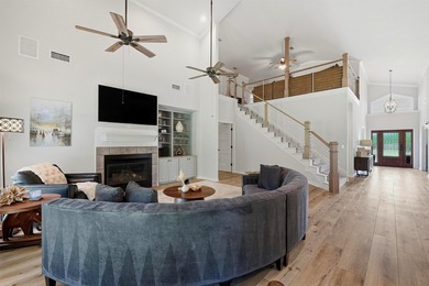Designed with both functionality and comfort in mind, this - photo 14