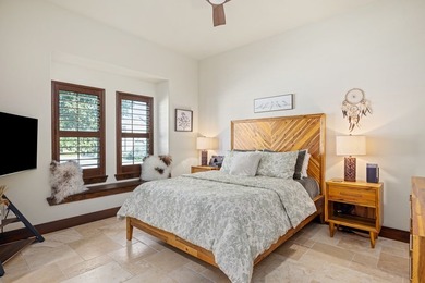 Lovely stand alone German Cottage in Comanche Trace with no - photo 15