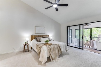 Wake up to beautiful lake views and enjoy the ease of - photo 16