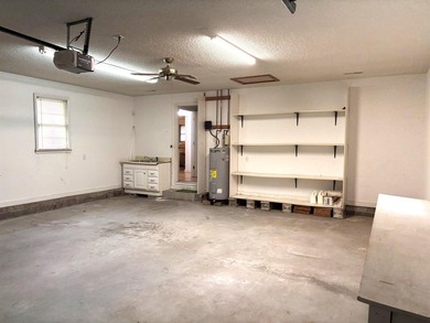 Fantastic classic beach home just a block from the ocean in the - photo 23