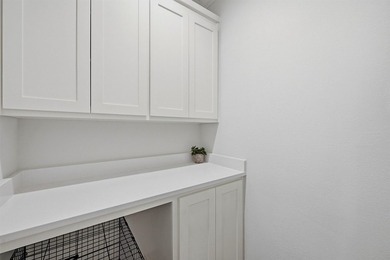Designed with both functionality and comfort in mind, this - photo 25