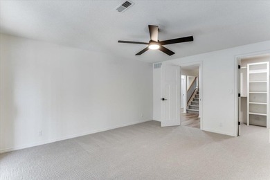 Wake up to beautiful lake views and enjoy the ease of - photo 27