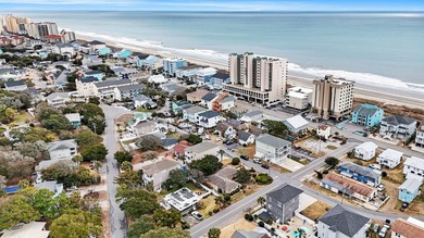 Fantastic classic beach home just a block from the ocean in the - photo 34