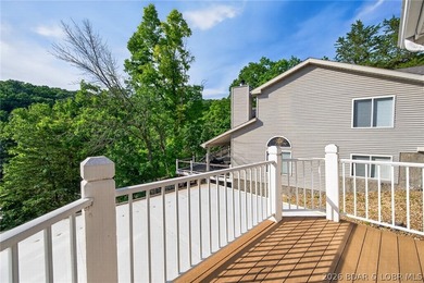 This 5-bedroom, 3.5-bath lakefront home in Four Seasons is - photo 46