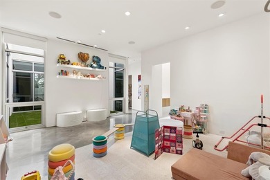 A top-floor luxury residence thoughtfully designed around a