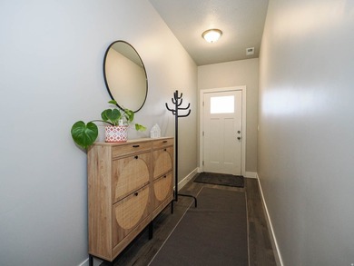 This stunning 3 bedroom, 3 bathroom townhome offers a perfect - photo 3
