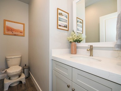 This stunning 3 bedroom, 3 bathroom townhome offers a perfect - photo 8
