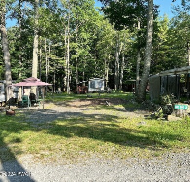 Lake Wallenpaupack Lot Sale Pending in Hawley Pennsylvania