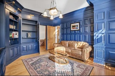 Step into a piece of Racine history with this stunning Queen - photo 15