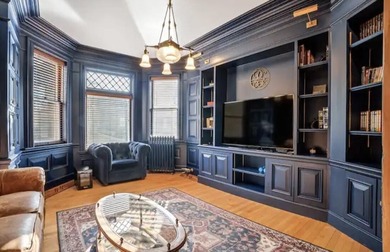 Step into a piece of Racine history with this stunning Queen - photo 16
