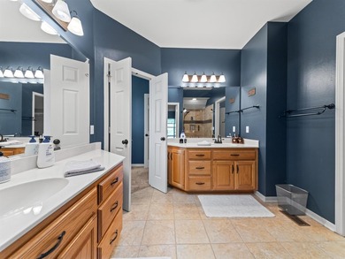Inside furnishings are negotiable. This property is available - photo 17