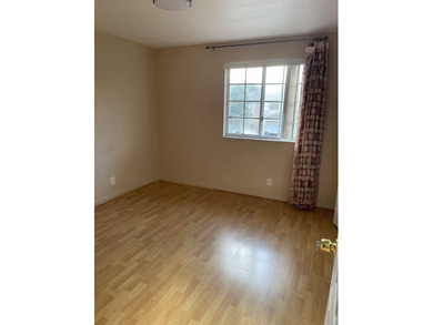 Rare opportunity to rent a spacious 4-bedroom, 2.5-bathroom - photo 18
