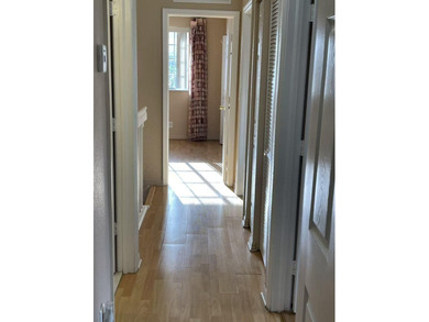 Rare opportunity to rent a spacious 4-bedroom, 2.5-bathroom - photo 19