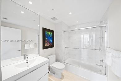 A refined residence at Marina Palms Reserve. Located on the 21st - photo 22