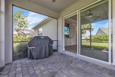 Move-in-ready and beautifully upgraded, this 3-bed + den, 2-bath - photo 31