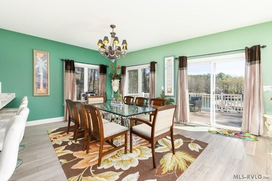 Experience the art of lakefront living at Tropical Paradise, an - photo 4