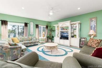 Experience the art of lakefront living at Tropical Paradise, an - photo 5