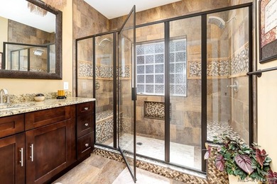 Experience the art of lakefront living at Tropical Paradise, an - photo 9
