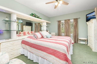 Experience the art of lakefront living at Tropical Paradise, an - photo 10