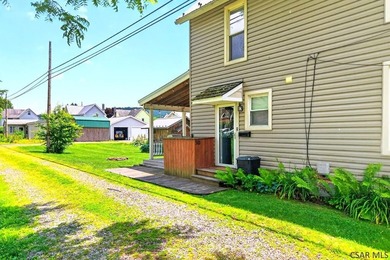 Welcome to this charming 2 bedroom 1 full bath home nestled in - photo 6