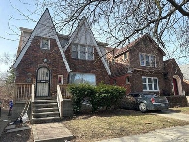 Lake Saint Clair Townhome/Townhouse For Sale in Detroit Michigan