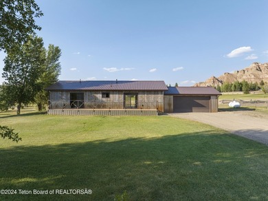 Experience maintenance-free living in this beautifully remodeled - photo 4