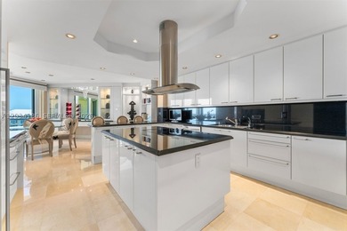 A truly exceptional opportunity at Grand Bay Tower. This - photo 11