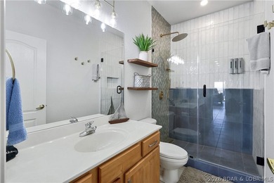 Welcome to Monarch Cove, where this fully furnished, top-floor - photo 13