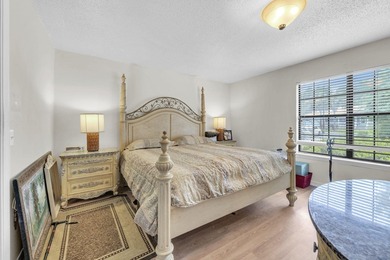 Ranch Style brick home, 3/2 with small pool on two private lots - photo 20