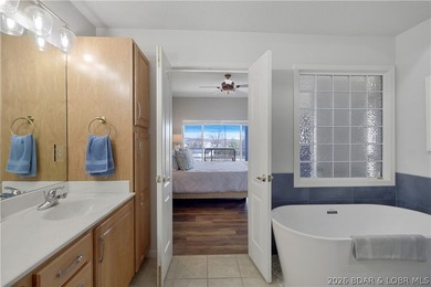 Welcome to Monarch Cove, where this fully furnished, top-floor - photo 22