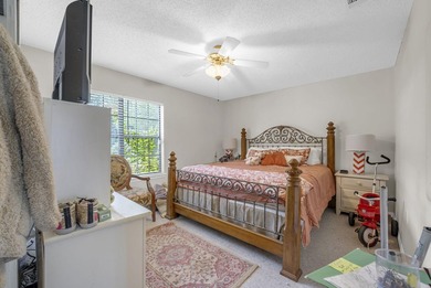 Ranch Style brick home, 3/2 with small pool on two private lots - photo 26