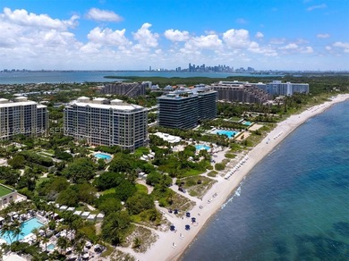 A truly exceptional opportunity at Grand Bay Tower. This - photo 36