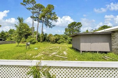 Ranch Style brick home, 3/2 with small pool on two private lots - photo 39