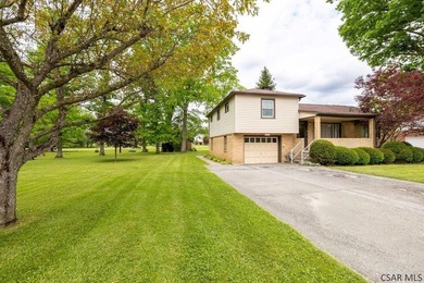 Welcome to 4611 Elton Road, a place where there's room to - photo 2