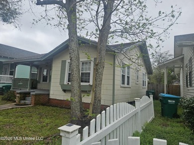 Turnkey, fully furnished property currently operating as a - photo 3