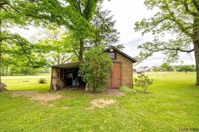 Welcome to 4611 Elton Road, a place where there's room to - photo 6