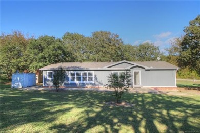 Lake Texoma Home For Sale in Kingston Oklahoma