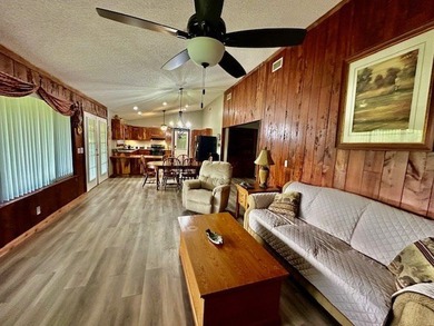 Nestled on the shoreline of Lake Seminole, this charming 2 - photo 13