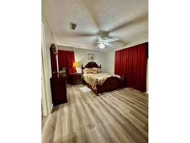 Nestled on the shoreline of Lake Seminole, this charming 2 - photo 17