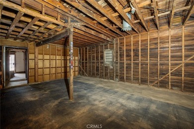 Own a piece of local history with this incredibly versatile - photo 10