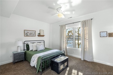 Offered by its original owners, this lovingly maintained 5-bed - photo 24