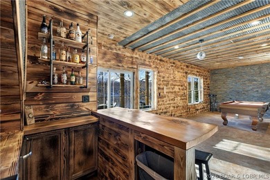 Offered by its original owners, this lovingly maintained 5-bed - photo 31