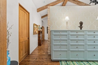 French Country Elegance in the Texas Hill Country. Set on 56.02 - photo 32