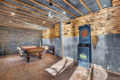 Offered by its original owners, this lovingly maintained 5-bed - photo 33