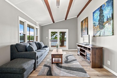 YOUR OWN LAKEFRONT SANCTUARY! Offering a much sought after - photo 7